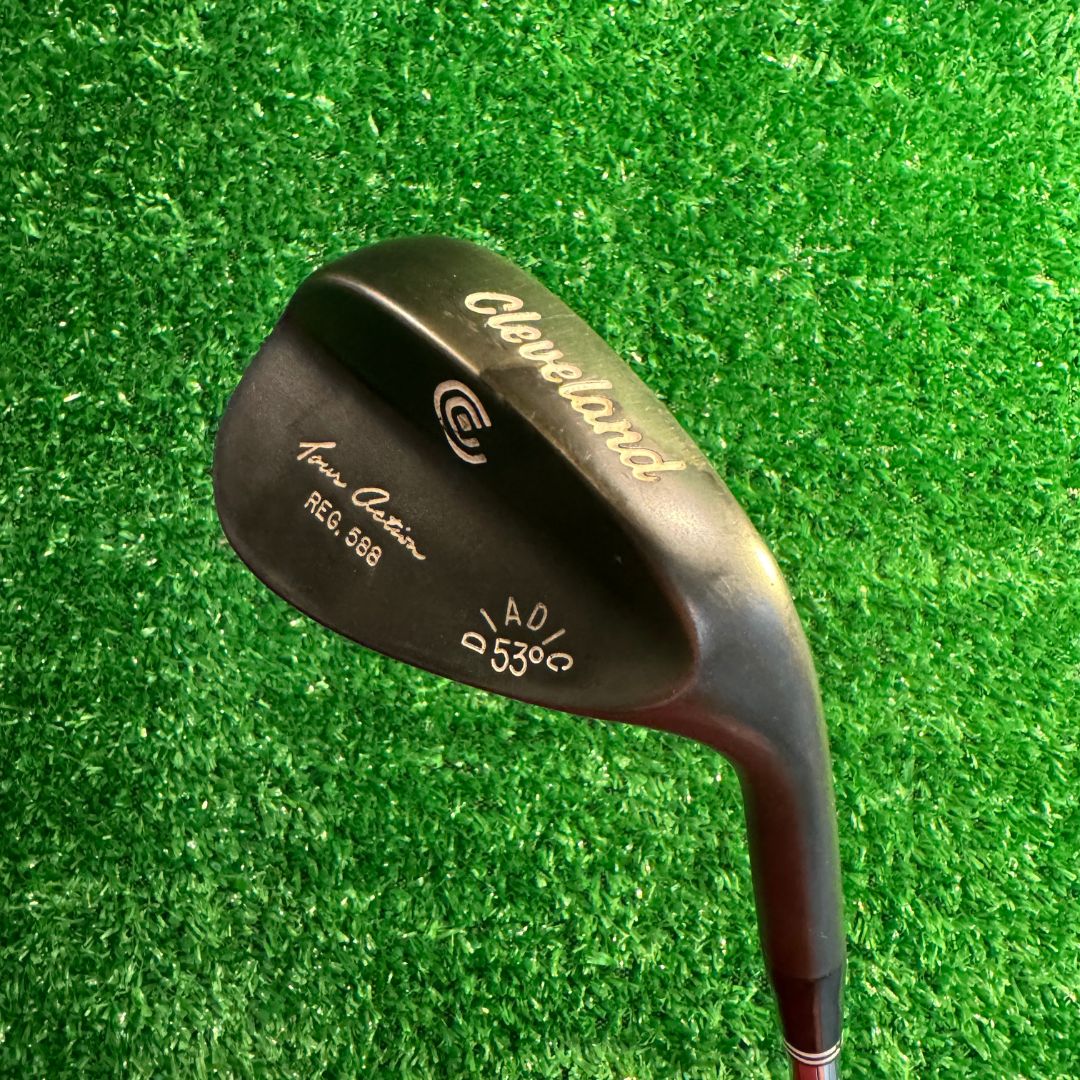 Cleveland Tour Action Reg.588 Gun Metal 53 Degree Gap Wedge (1)